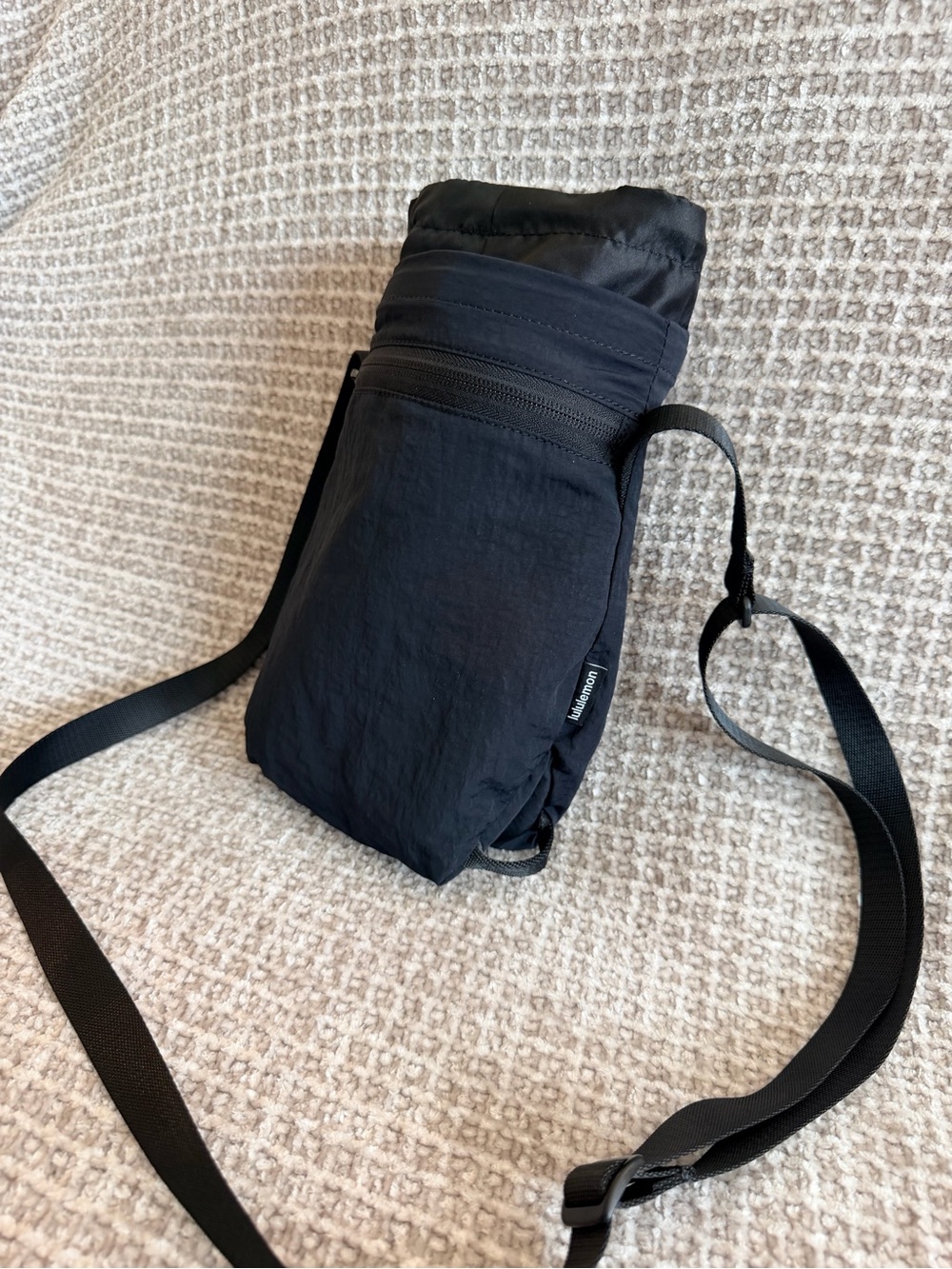 lululemon athletica Black Compact Crossbody Pouch for Yeti style cups!